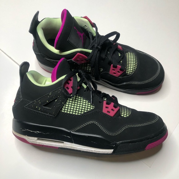 jordan 4 fuchsia